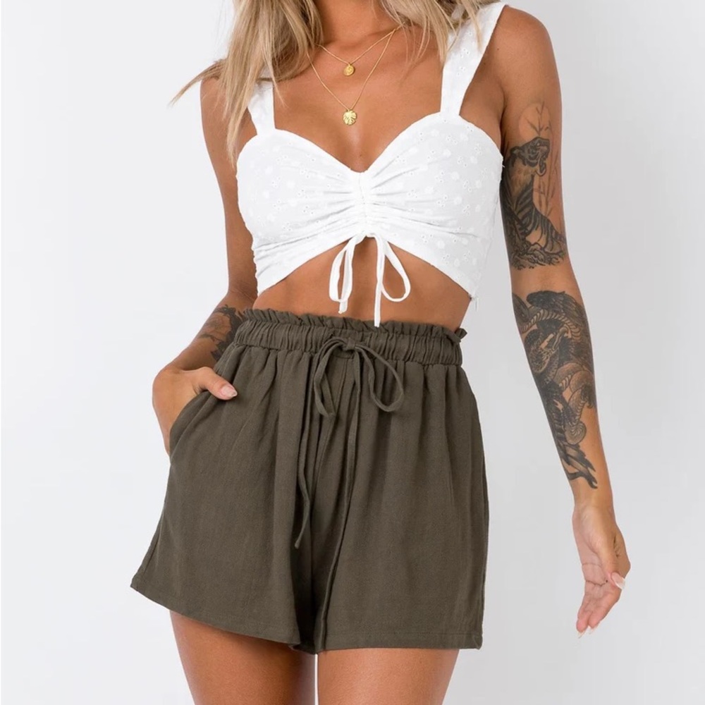 Green princess polly linen shorts